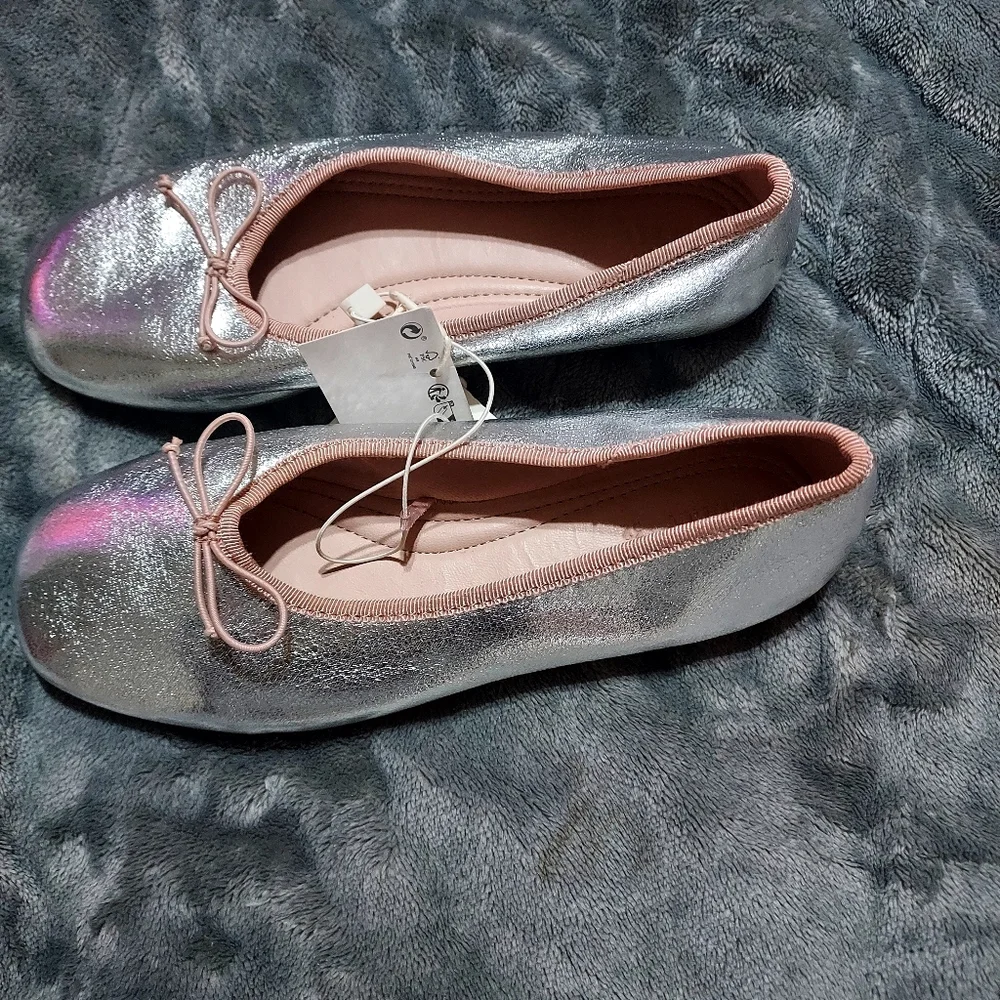 Zara Girls Metallic Silver Ballet Flats Sz-1/32